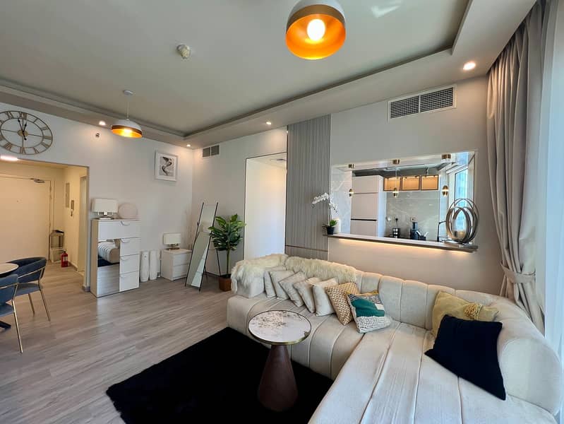 Upgraded | Fully Furnished | Vacant Upgraded | Fully Furnished | Vacant