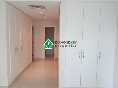 No Commission + 1 Month Free, 1BR with balc. No Commission + 1 Month Free, 1BR with balc.