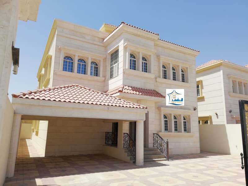 Own a villa at a very special price and a wonderful finishing