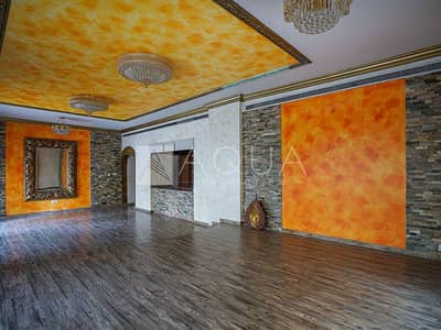 LUXURY | UPGRADED | 3 BED + STUDY | COURTYARD LUXURY | UPGRADED | 3 BED + STUDY | COURTYARD