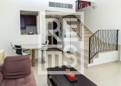 Furnished 2BR Townhouse with Pool View Furnished 2BR Townhouse with Pool View