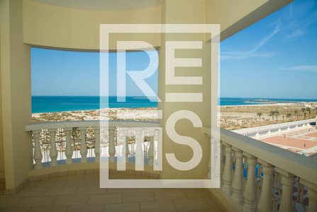 Magnificent Sea View Studio in 12 cheques Magnificent Sea View Studio in 12 cheques