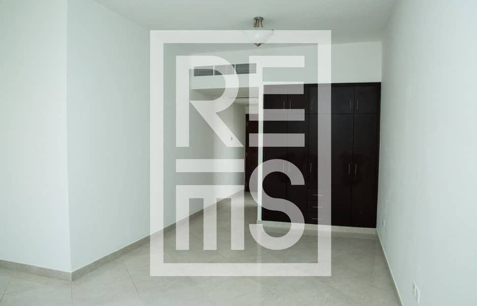 4BR Bayti Villa in the heart of Al Hamra Village 4BR Bayti Villa in the heart of Al Hamra Village