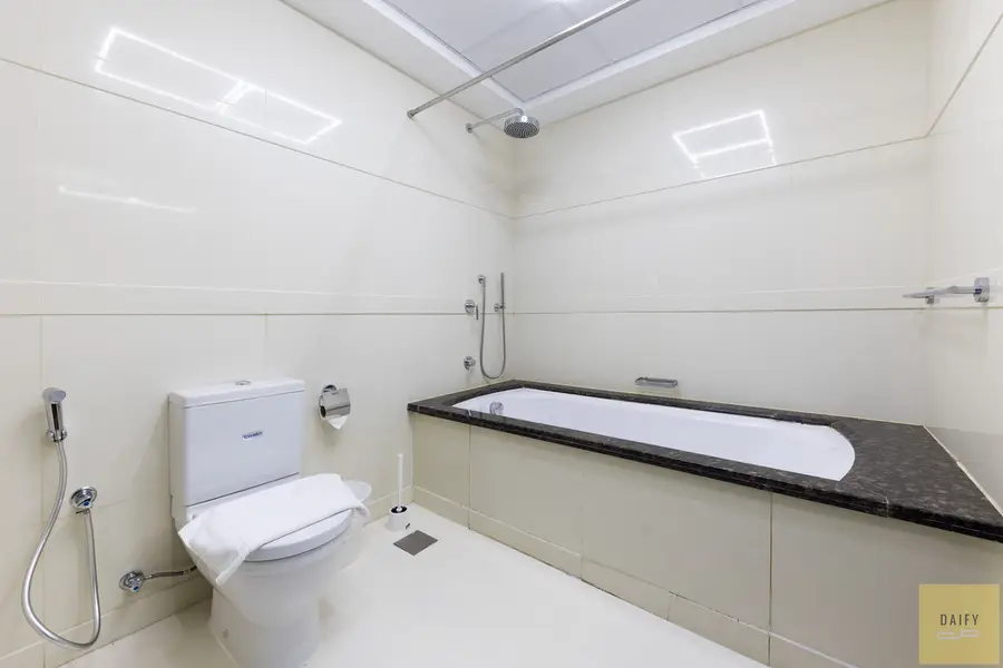 HUGE 3BR Luxury Apartment with Billiards & Air Hockey | Dubai Marina
