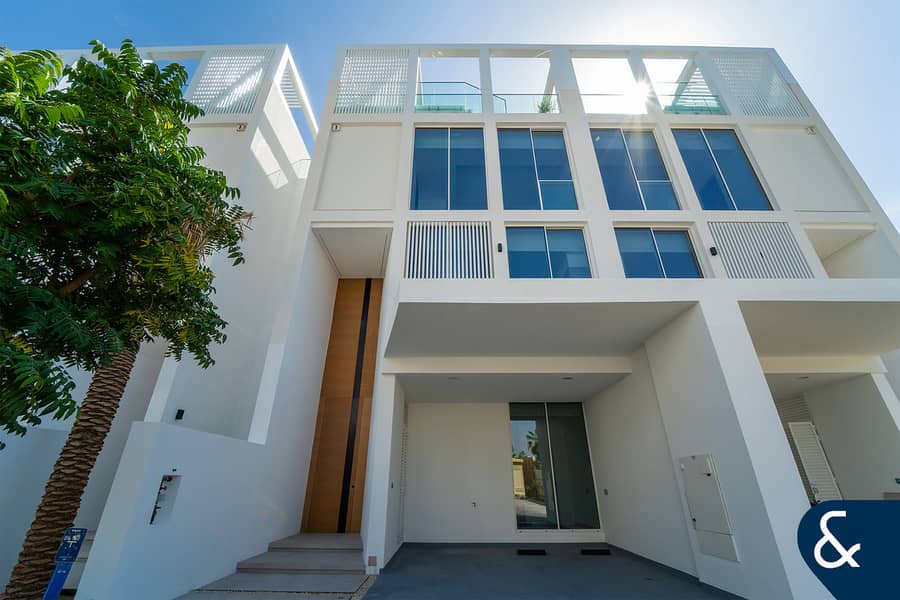 Lagoon View | Cul-de-Sac | Available Now Lagoon View | Cul-de-Sac | Available Now