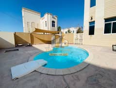 فیلا في مدينة خليفة 4 غرف 210000 درهم - 14351555