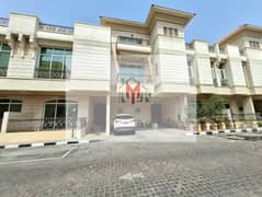 COMMUNITY 4BR VILLA W/MAID ROOM & UTILITY INCLUDING