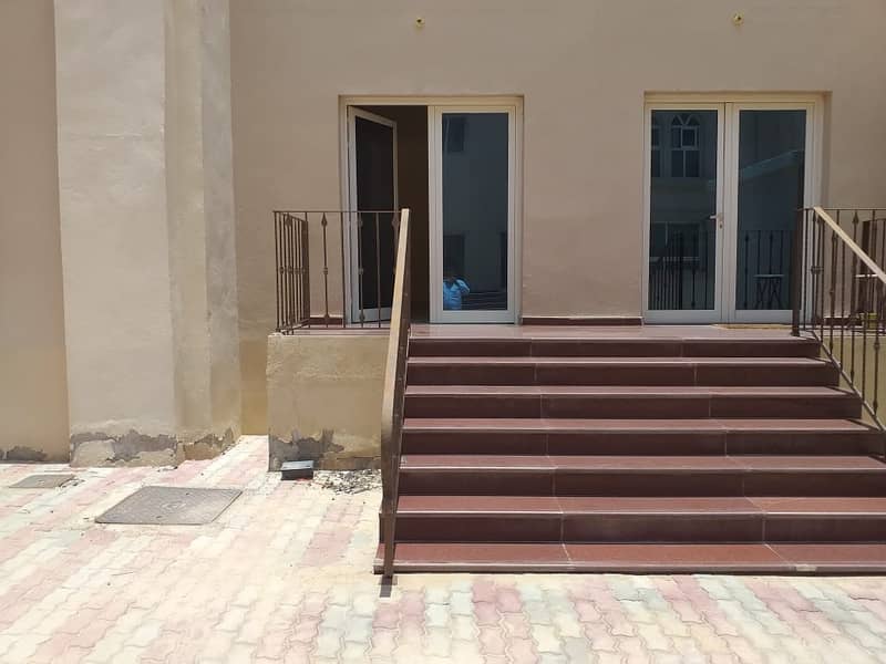 Gorgeous 2 bedroom + 2 bathroom ground floor for rent in khalifa city a close to police station