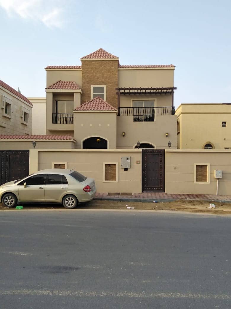 Ready to move in villa with water and electricity(5 bedrooms master ) On a main street at your favorite price Ready to move in villa with water and electricity(5 bedrooms master ) On a main street at your favorite price