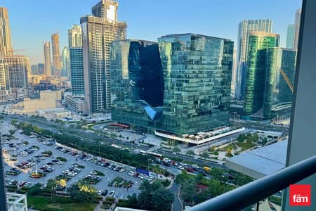 2 Camere Appartamento in Affitto a Business Bay, Dubai - Appartamento a Business Bay，Executive Towers，Executive Tower J, 2 camere da letto, 119000 AED - 14129287