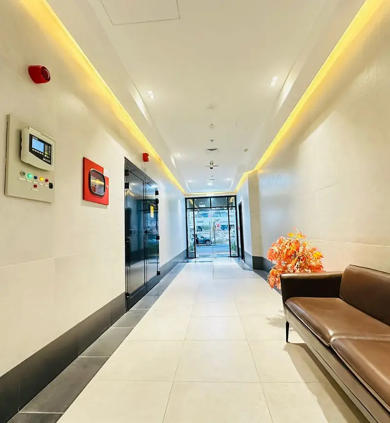 Investor's Deal | High ROI Building For Sale | Prime Location |All Amenities | Close to up coming metro station image 6
