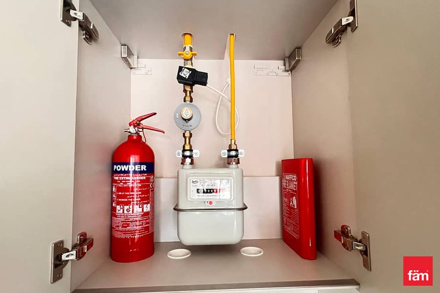 2 Bathrooms 1.5 Bedrooms Chiller Free - Image 11