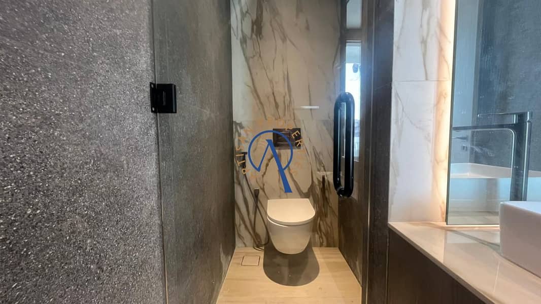 20 WhatsApp Image 2025-12-11 at 11.40. 51 PM. jpeg