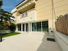 Fully renovated 4 bed villa ,shared pool