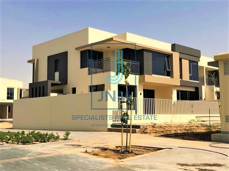 Upgraded 5BR Unit in Dubai Hills | Vacant & Ready