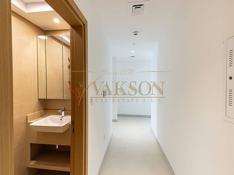 Brand New | Sea View | Smart Home | Bur Dubai - Image 4