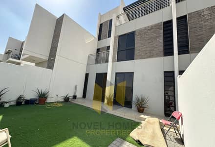 5 Camere Townhouse in Vendita a DAMAC Hills 2 (Akoya by DAMAC), Dubai - Villetta a schiera a DAMAC Hills 2 (Akoya by DAMAC)，Claret, 5 camere da letto, 2650000 AED - 14281065