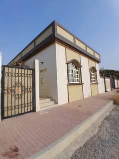 فیلا في الظيت الجنوبي،الظيت 3 غرف 45000 درهم - 14372909