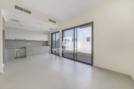 3 Bedroom Townhouse for Sale in Dubai South, Dubai - Green Views | Single Row Home | Prime Location