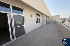 High Floor | Upgraded | Maids + Storage