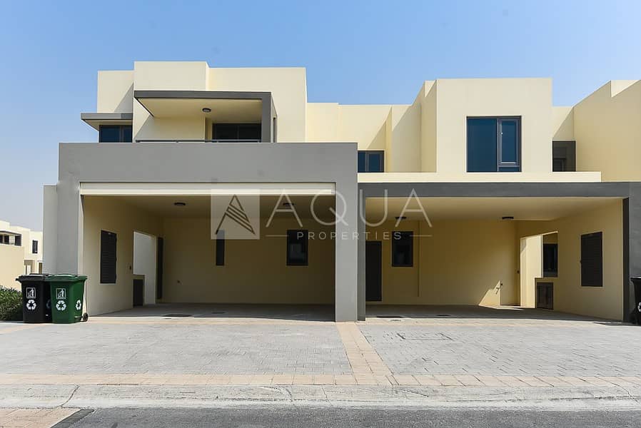 5 Bedroom Villa Next to Pool and Park Rent