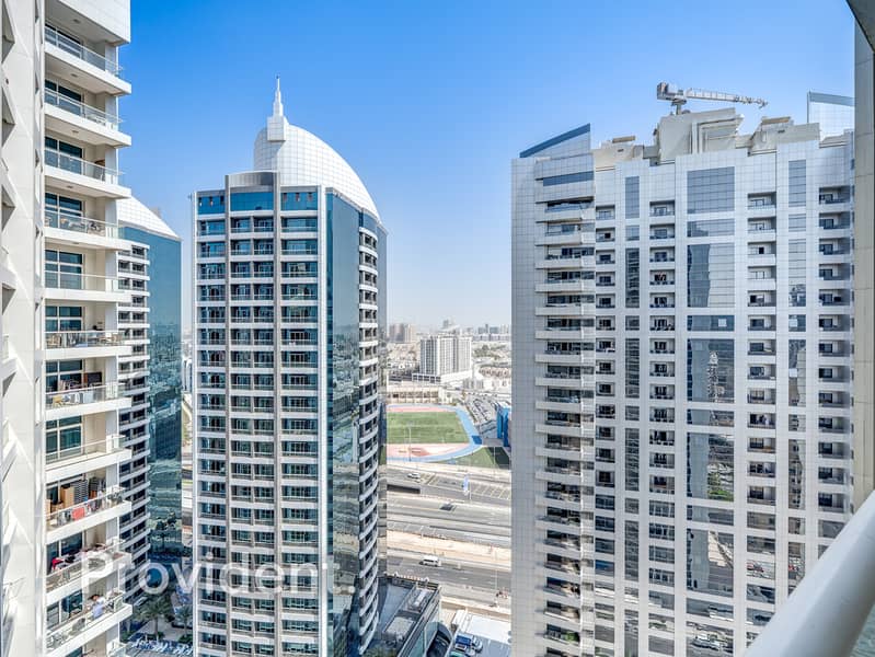 Modern 2BR Apartment | Vacant | Great Investment Modern 2BR Apartment | Vacant | Great Investment