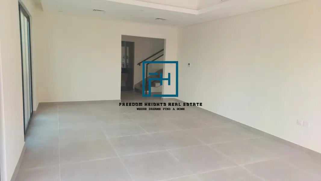 3 BR corner villa / Maidroom/ Brand new / for rent / Phase 4 - View 4