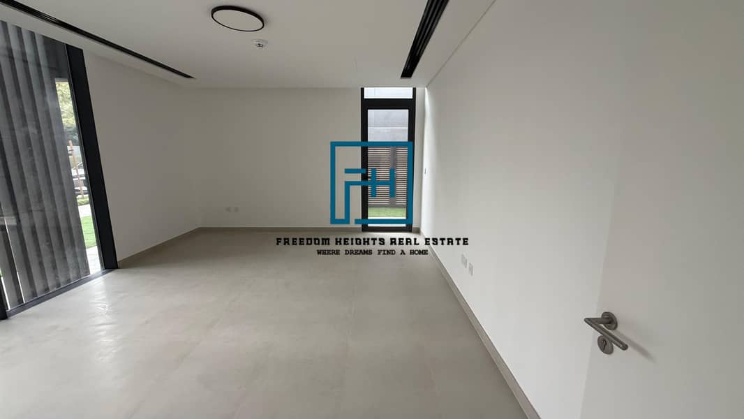 20 1000415579. jpg