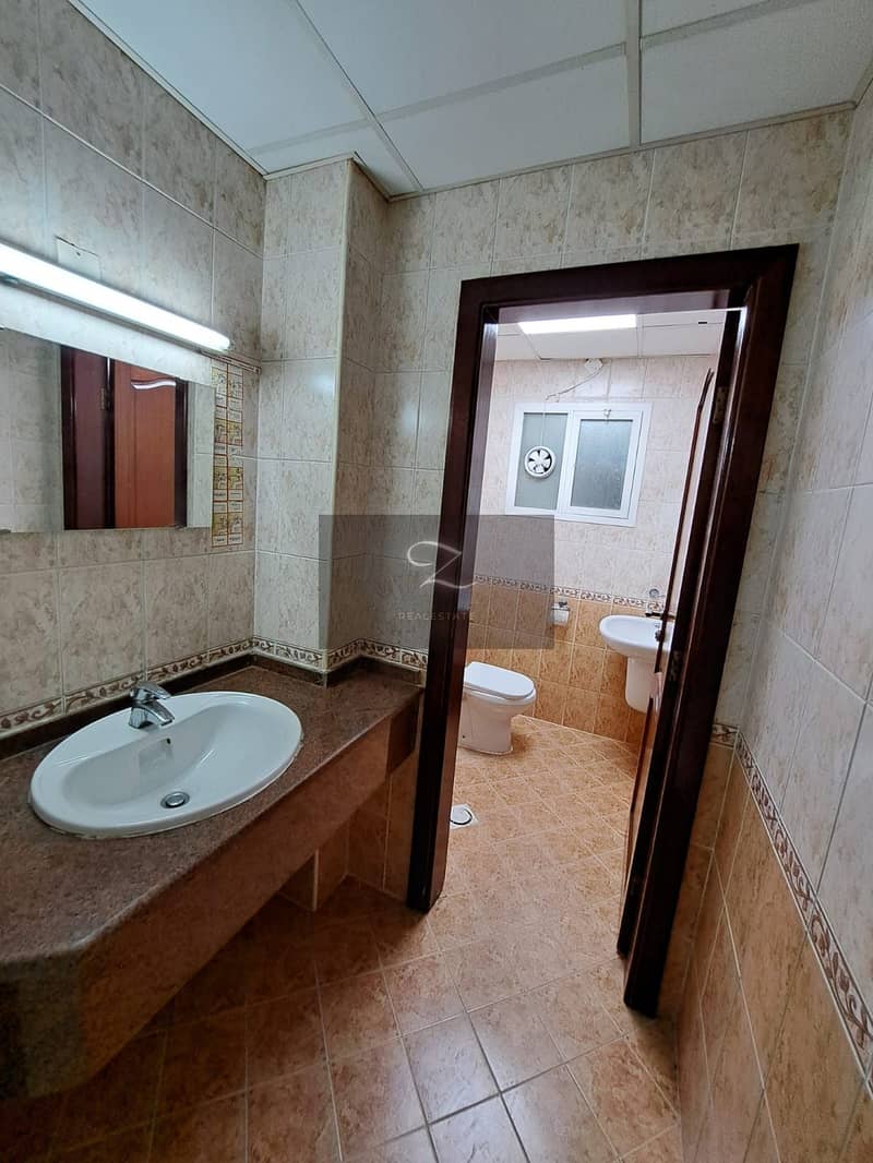 4 86de9faf-9db9-4009-b9af-672068e9b013. jpg