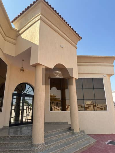5 Bedroom Villa for Sale in Al Qarayen, Sharjah - 0227f679-c72f-4f89-8f54-b5390c8508fb. jpg 5 Bedroom Villa for Sale in Al Qarayen, Sharjah - 0227f679-c72f-4f89-8f54-b5390c8508fb. jpg