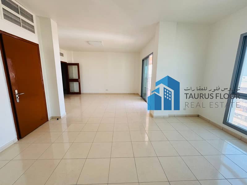 Chiller Free Renovated 3BHK+Maidroom Family Only Near Metro