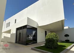 فيلا فاخرة من 5 غرف نوم | مسبح خاص | 7 مواقف سيارات | مفروشة | مصعد