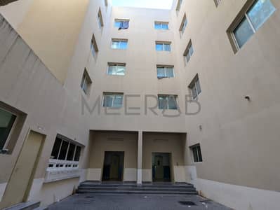 سكن عمال للايجار في جبل علي، دبي - PXL_20240918_122702446. jpg سكن عمال للايجار في جبل علي، دبي - PXL_20240918_122702446. jpg