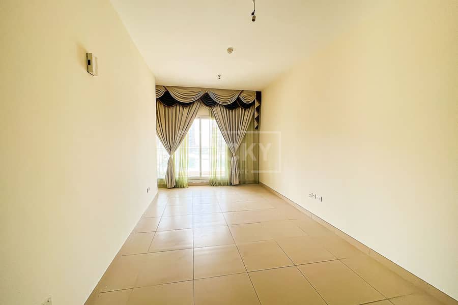 Exclusive | Large 1 Bed | Vacant Unit Exclusive | Large 1 Bed | Vacant Unit