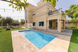 Huge Corner Plot | Private Pool | Single Row