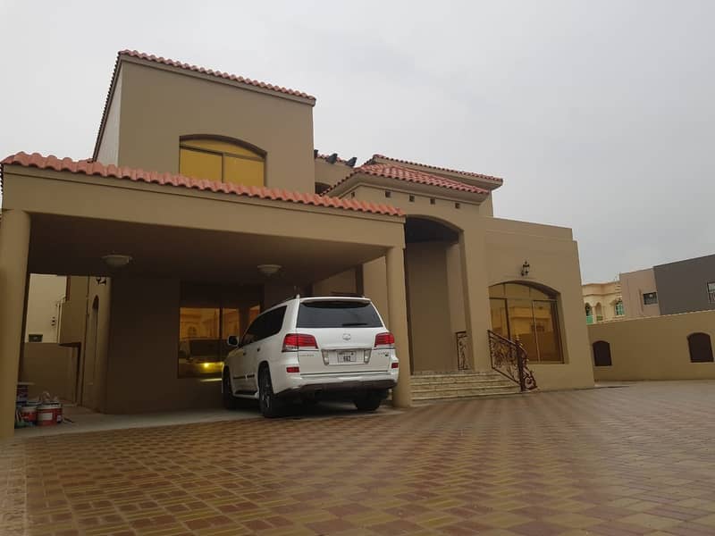 For sale large villa with electricity and air conditioning Super Lux modern design