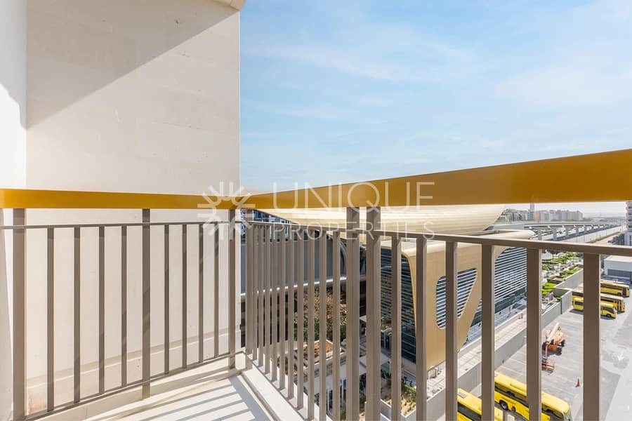 Next to Metro | Well maintained | VACANT NOW Next to Metro | Well maintained | VACANT NOW
