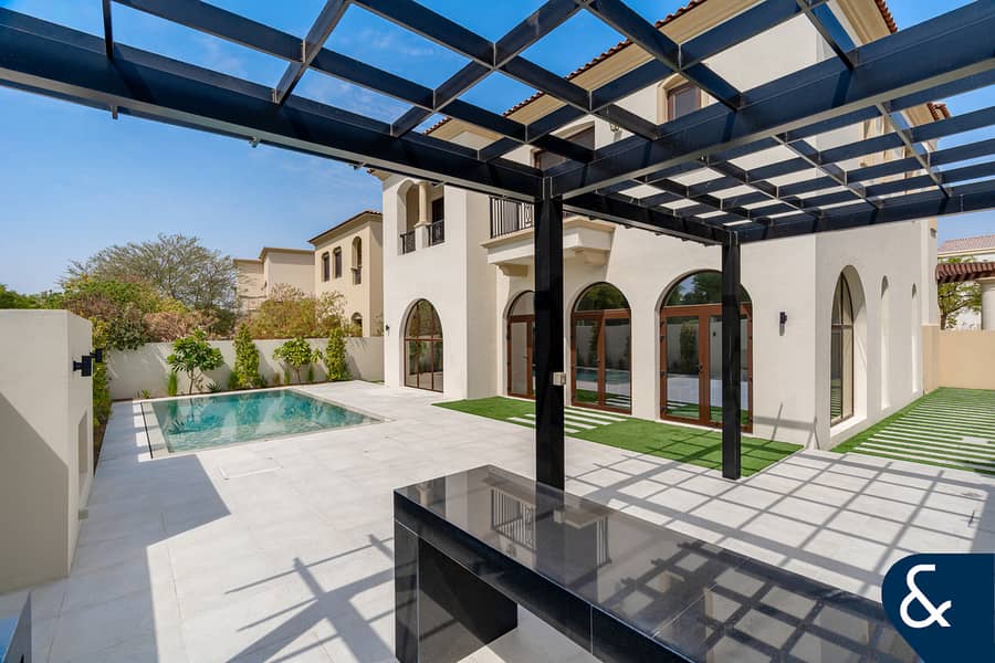 Single Row | New Six Bedrooms | Private Single Row | New Six Bedrooms | Private