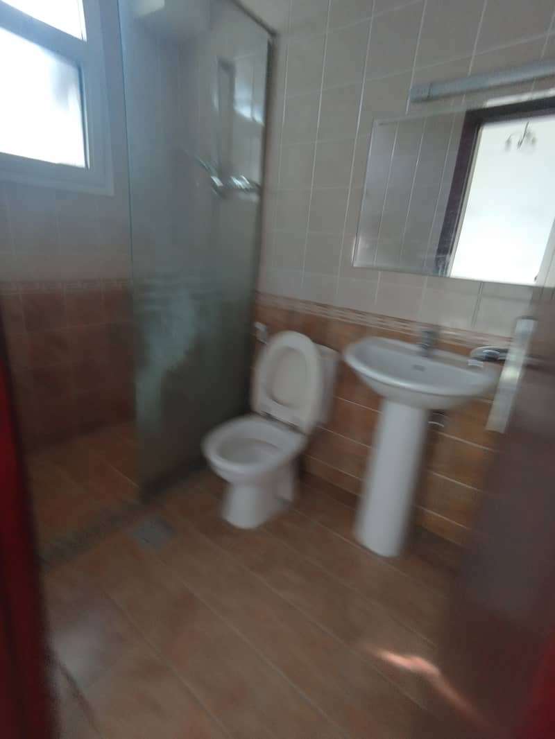 6 1000897757. jpg