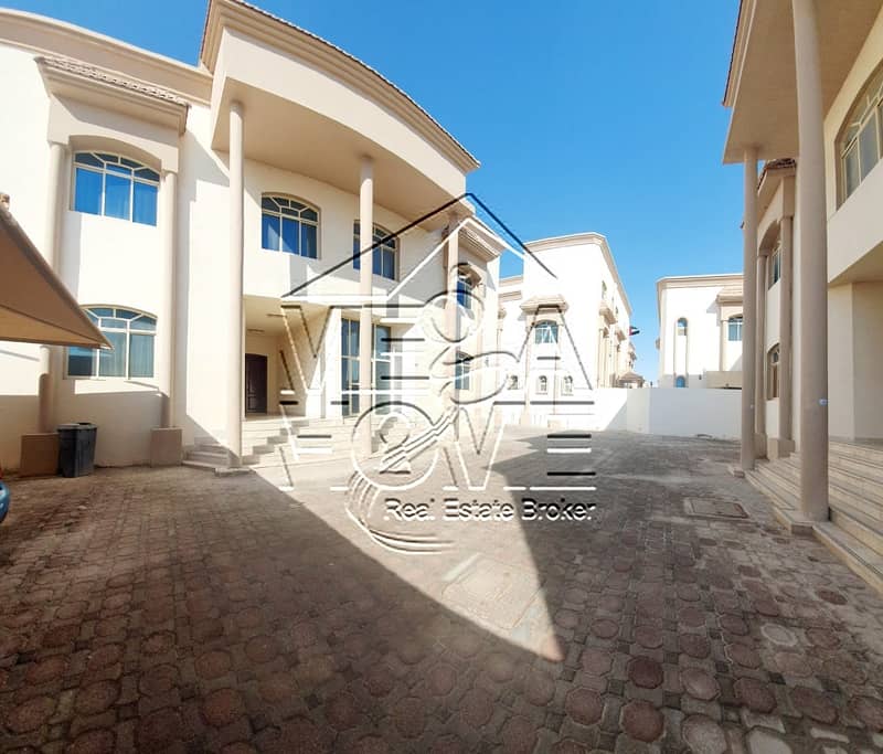 Вилла в Халифа Сити, 4 cпальни, 125000 AED - 4392443