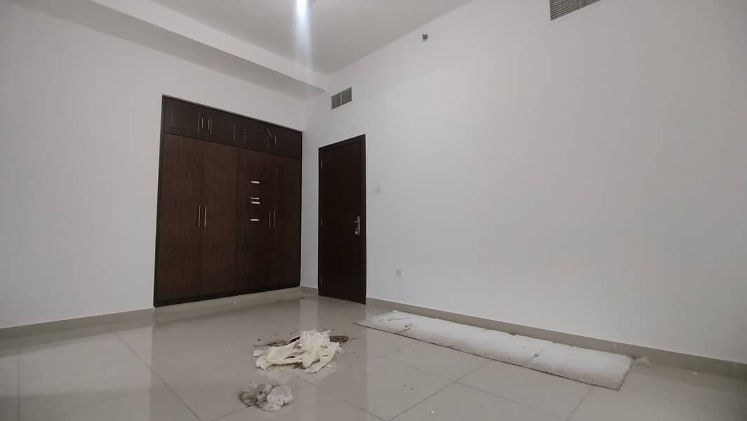 REASONABLE PRICE 1BHK LUXURY APT FAMILY BLD PRIME LOCATION WITH ALL FACILITIES