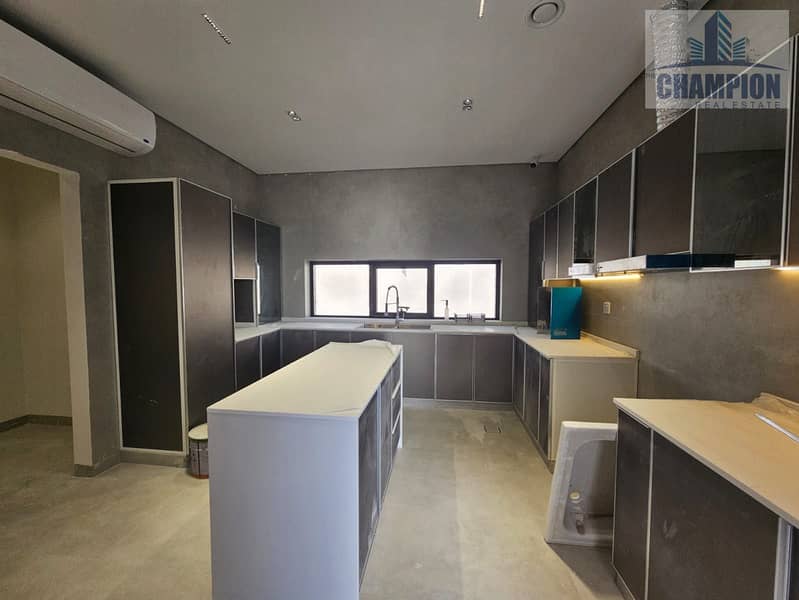 **4BR with Cabinets | Majlis | 2 Big Halls | Maid Room | Outside Kitchen | 280K**