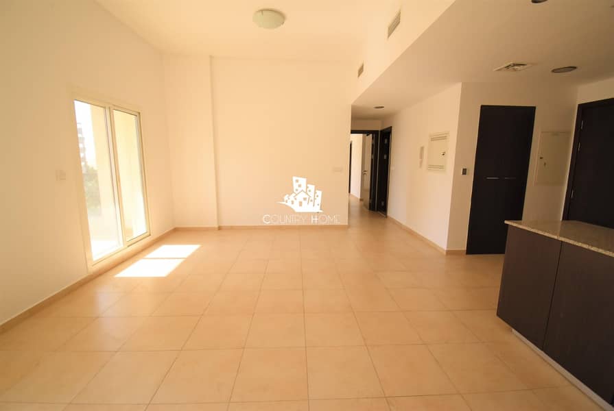 Excellent Value 2 BR With Balcony | Inner Circle