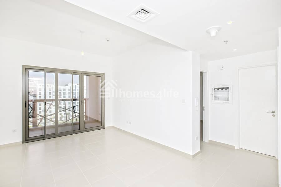 Mid-rise | Un furnished | Dwelling 1Br