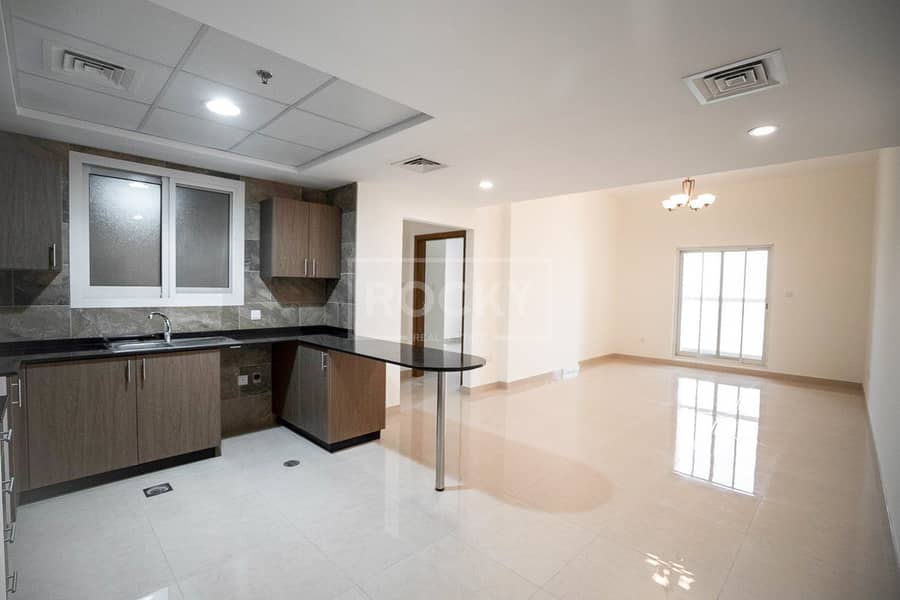 3 Unit no. 305 - WADI AL SAFA 517. jpg