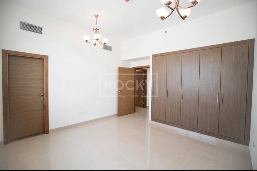 6 Unit no. 305 - WADI AL SAFA 514. jpg