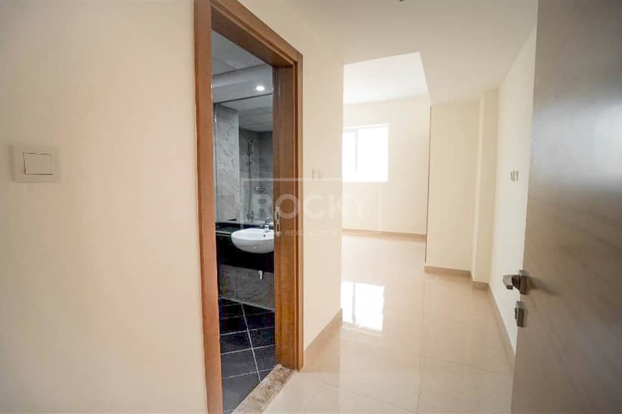 8 Unit no. 305 - WADI AL SAFA 512. jpg
