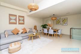 شقة في باسيفيك بورا بورا،باسيفيك،جزيرة المرجان 2 غرف 93000 درهم - 14395080