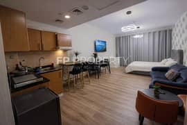 Incomparable Lake And Fountain View | Furnished | Vacant On Transfer