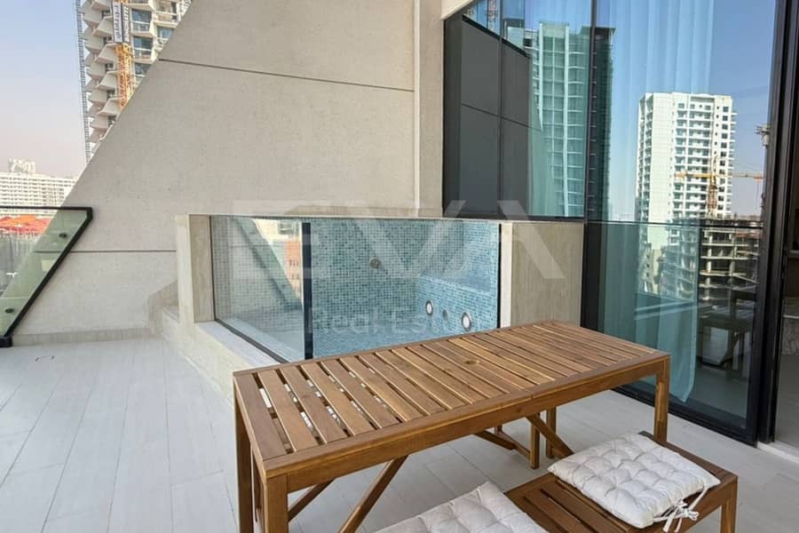 POOL VIEW | PRIVATE POOL | VACANT AND READY POOL VIEW | PRIVATE POOL | VACANT AND READY